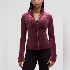 🆕Lululemon🍋 Define Jacket Velvet Colour Garnet Sz 2